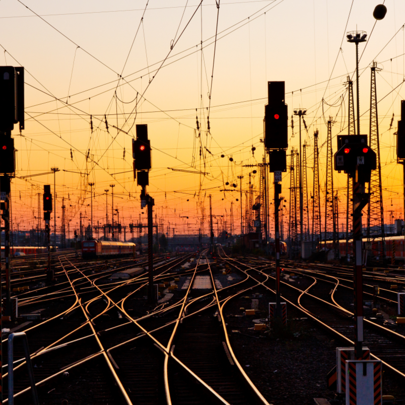 rail-track system Rails and tracks
